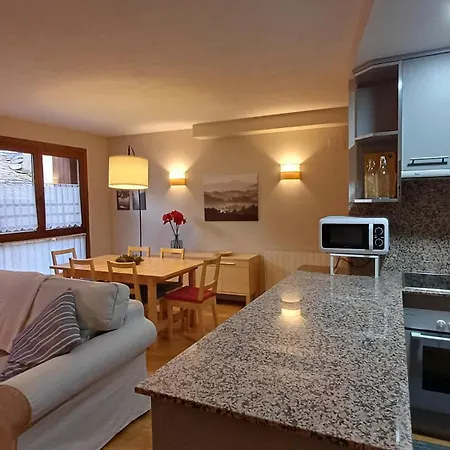 Muntanyes I Neu Apartment Boren